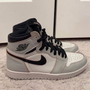 Jordan 1 Retro High OG Defiant SB "NYC to Paris"